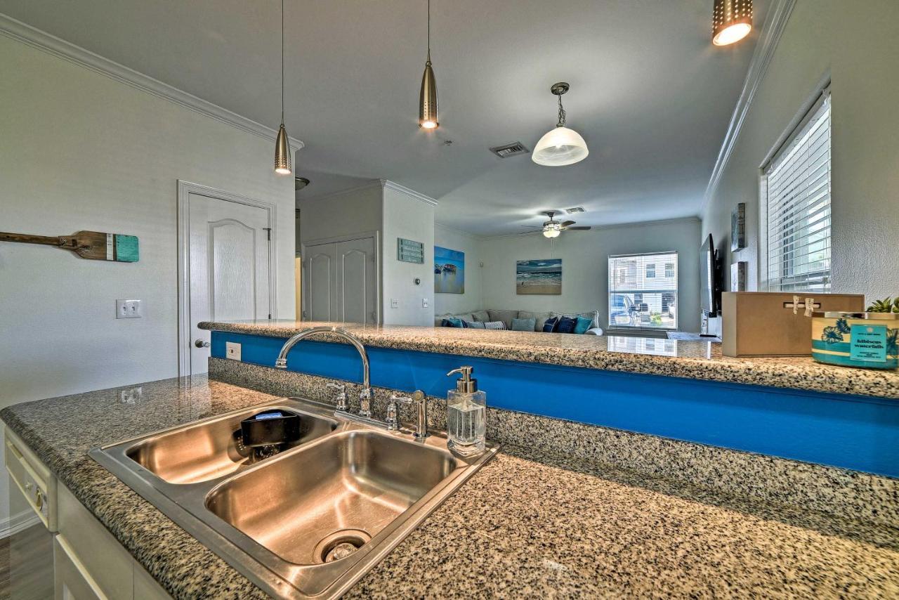 Modern Island Condo With Pool Steps To The Beach! South Padre Island Ngoại thất bức ảnh